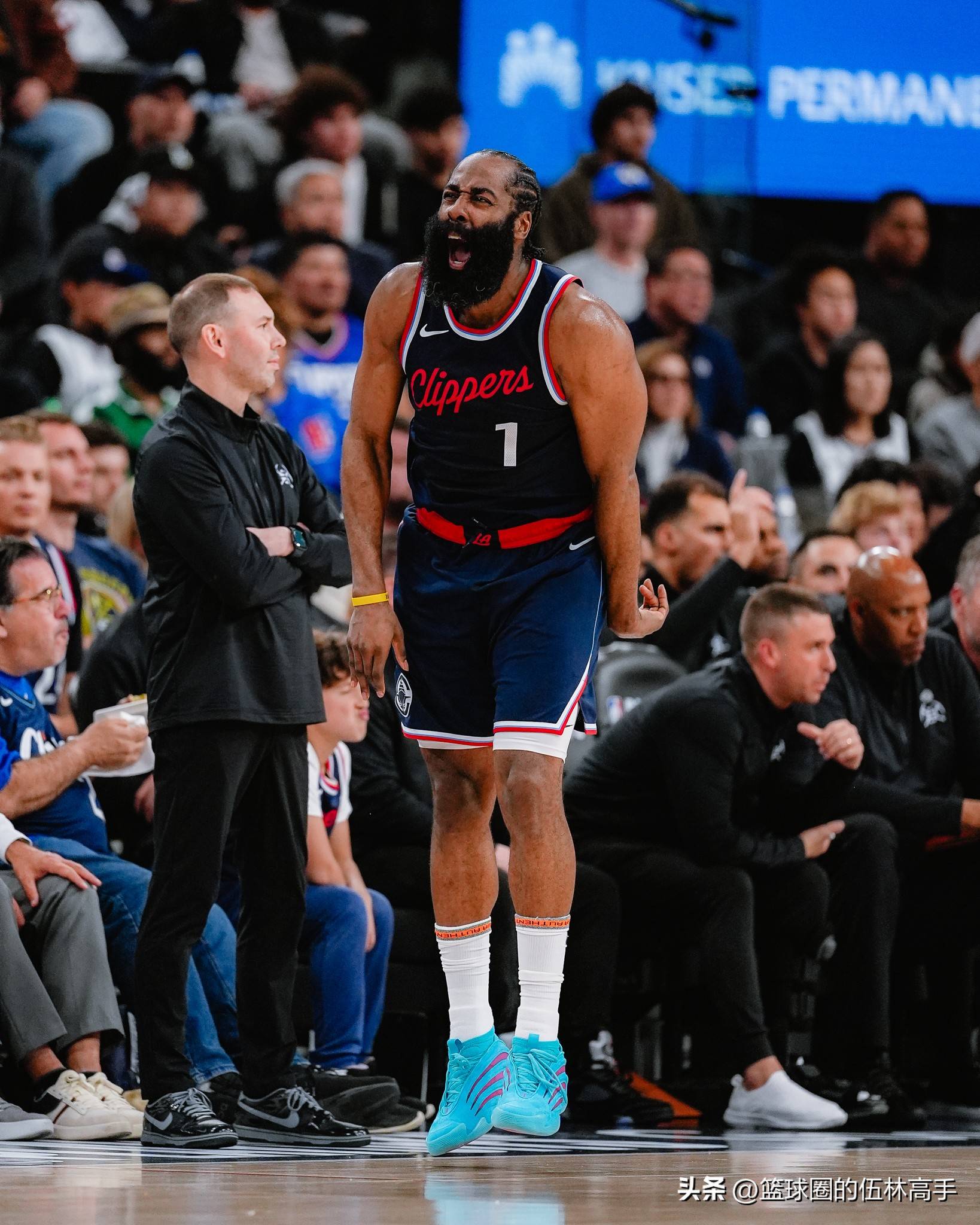 爱游戏官网关于哈登在MAD比赛中精彩发挥，势不可挡引发热议！的信息